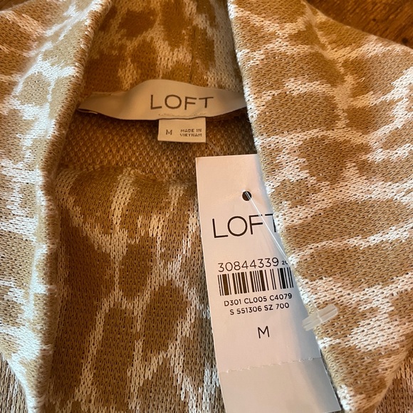 New with Tag Loft Tan & White Animal Print High Neck Lightweight Sweater - Picture 12 of 13